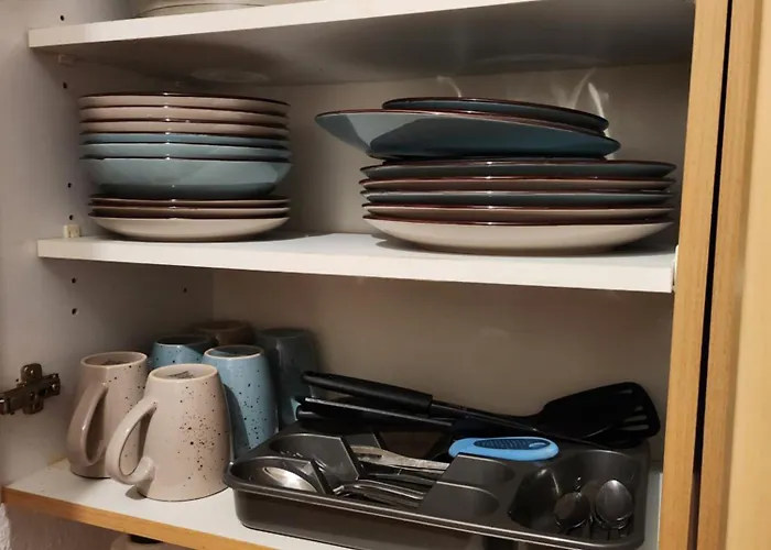 Halle Eg 78 Qm Gms Kueche Bad, Wc Gut Und Guenstig Unsere Sparpreise Sind Verhandelbar Auch Noch Nach Ihrer Buchung 아파트